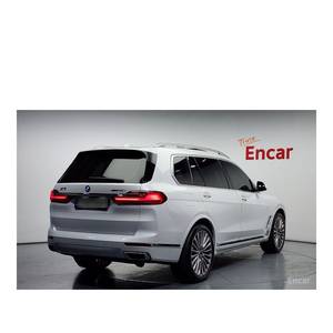 BMW X7 XDrive40i Enero 2022 83,482 km 7 Plazas con Cámara Trasera, Caja de Cambios Automática, Asientos de Cuero, Diseño de Excelencia Pura - Product Image 2