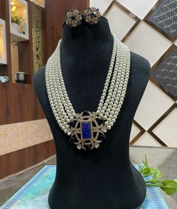 Adorable Juego de Collar y Aretes Kundan de Moda, Chapado en Oro de Primera Calidad, con Circonitas y Perlas de Imitación en Capas, para Bodas y Fiestas - Product Image 2