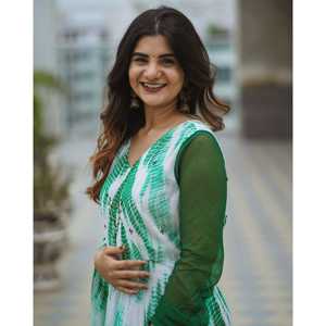 ชุดสูทสีเขียวชีฟอง Uma XS - Product Image 2