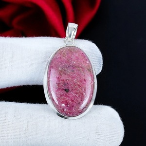 Colgante Ovalado de Rodonita, Plata de Ley 925, Colgante de Piedra Preciosa Hecho a Mano, Joyería Bohemia de Plata, Regalo de Rodonita para Mujer, Venta al por Mayor - Product Image 1