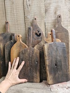 Planche à découper en bois moderne pour cuisines élégantes - Product Image 4