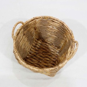 Eco-friendly Natural Water Hyacinth <b>Storage</b> <b>Basket</b> <b>Square</b> With Handles Rustic Style For Sundries Organization - Product Image 5