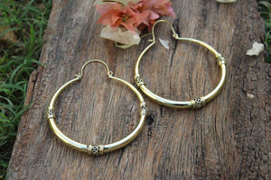 HARI OM CREATIONS Boucles d'oreilles créoles épaisses faites à la main, plaquées or rose, ornées de pierres naturelles, style tribal bohème, bijoux statement pour - Product Image 1