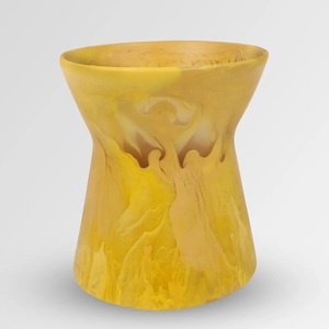 Ensemble de vases artistiques en résine écologique avec motif rayé, forme irrégulière, modelés à la main, décoration d'intérieur multicolore (rose, bleu, orange) - Product Image 3