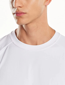 T-shirt d'entraînement athlétique pour hommes, t-shirt de sport respirant à deux tons pour la salle de sport et le fitness - Product Image 2