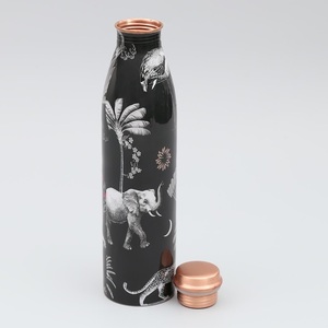 Botella de Agua de Cobre, Diseño Bohemio Negro, Portátil, para Viajes, con Patrón de Elefante y Palmera, Acabado Negro - Product Image 1