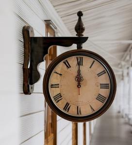 Reloj de Pared de Madera Hecho a Mano de Una Sola Cara, Moderno, Silencioso, con Agujas de Cuarzo, Regalo de Boda, Funciona con Batería, a Precio Económico - Product Image 2