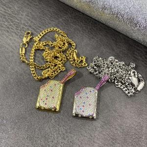 สร้อยคอจี้รูปไม้คริกเก็ตแบบฮิปฮอปสุดหรู ประดับเพชรแบบไมโครเพฟ ชุบทอง ดีไซน์สไตล์แร็ปเปอร์ สำหรับผู้ชาย - Product Image 2