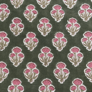 Tela de algodón estampada a mano con motivos florales en verde oliva oscuro y flores rosas, textil suave y transpirable para confección de kurtis. - Product Image 3