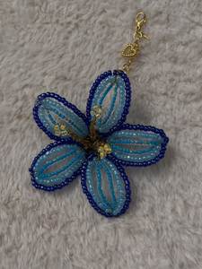 Llavero Bordado con Cuentas de Colores al por Mayor, con Diseños Artesanales Únicos para Mercados de Moda Internacionales - Product Image 1