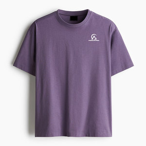 T-shirt homme haute performance en tissu mélangé coton, finition soignée et look classique, parfait pour le streetwear - Product Image 1