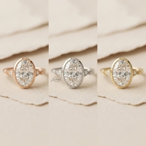 Bague de fiançailles vintage à taille ovale en or 18 carats plaqué rhodium, sertie clos, certifiée IGI, pour cadeau d'anniversaire de mariage - Product Image 2
