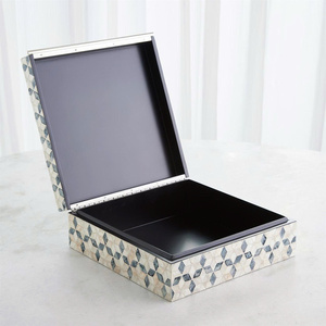 Juego de 3 cajas de almacenamiento hechas de nácar con un diseño elegante, precio al por mayor. - Product Image 4