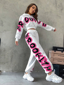 Ensemble de survêtement pour femme, design tendance, confortable, pour l'entraînement et les activités de plein air, avec logo - Product Image 5