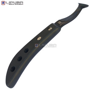 มีดตัดแต่งกีบม้า LIPUMA TORQ ขนาด 22 ซม. ใบมีดสแตนเลสเคลือบพลาสม่าสีดำ ด้ามจับแบบมีรู สำหรับมืออาชีพ - Product Image 1