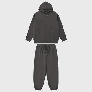 Conjunto Deportivo de Alta Calidad Personalizado 100% Algodón Francés Terry, Sudadera con Forro y Pantalones Deportivos Unisex - Product Image 4