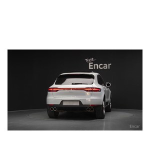 Porsche Macan 2.0 2019 con 83,322 km, Asientos de Cuero, Volante a la Izquierda, Cámara Trasera - Product Image 4