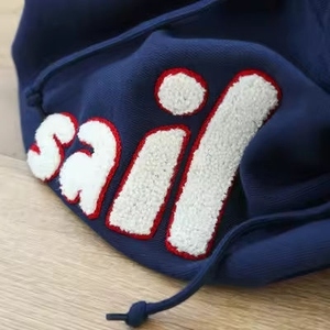 Vente en gros de sweats à capuche pour hommes en coton de haute qualité, surdimensionnés, style streetwear, personnalisables avec logo brodé en French Terry - Product Image 3