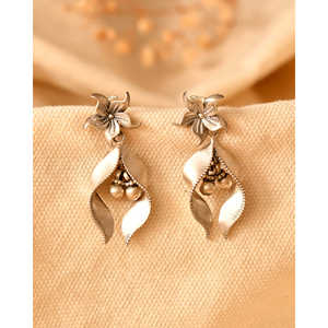 Boucles d'oreilles pendantes en argent fin Meera Jaipur Kamini, provenance Inde, modèle MTER530 - Product Image 3