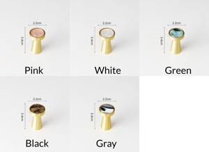 Magnifique crochet mural rond en métal et résine, organisateur multifonction idéal pour les vestes, les sacs, les serviettes et pour accrocher de petites jardinières, en provenance d'Inde. - Product Image 5