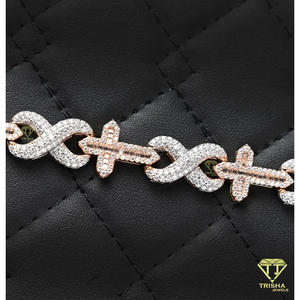 สร้อยข้อมือ Luxury Infinity X Link ประดับเพชรโมอิสซาไนต์เต็มวง ดีไซน์หรูหราจากเงินแท้ 925 สำหรับผู้ชายและผู้หญิง - Product Image 3