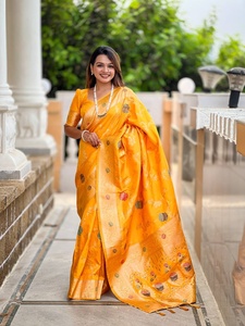 Sari traditionnel en soie Banarasi orange avec chemisier assorti, longueur au sol, tenue de mariage indienne, robe ethnique pour femmes - Product Image 3