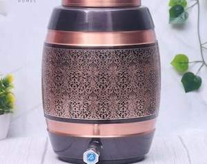 Fontaine à eau en cuivre design, alliant un aspect élégant avec un stockage d'eau pratique pour les intérieurs haut de gamme - Product Image 4