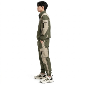 Survêtement d'été pour homme respirant, de qualité supérieure, avec capuche, offrant un confort supérieur, un look élégant et une grande durabilité - Product Image 4