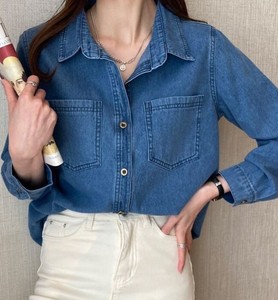 เสื้อเชิ้ตยีนส์ผู้หญิง แขนยาว ติดกระดุม ทรงหลวม ปกคอพับ สีพื้น ผ้าทวิล แขนยาวเต็มตัว - Product Image 3