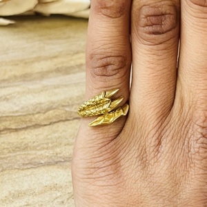 Hot Selling Dragon Foot Nail <b>Ring</b> Gothic Brass <b>Ring</b> For Men 18k Gold Plated <b>Chunky</b> Claw Jewelry Vintage Punk Wholesale/OEM/ODM - Product Image 3