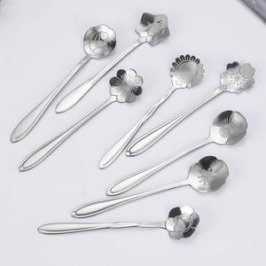 Juego de Cubiertos Super Sell 2026 con Cuchara de Acero Inoxidable y Acabado Dorado en Venta por M.I.G. EXPORTACIONES. - Product Image 3