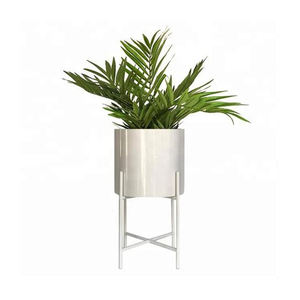 Maceta Colgante de Metal Nueva en Oferta, Disponible a Precio Competitivo - Product Image 1