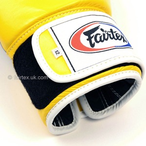 นวมชกมวยหนังแท้ Fairtex Universal น้ำหนักเบา สีเหลือง ปิดด้วยแถบตีนตุ๊กแก สำหรับมืออาชีพ คิกบ็อกซิ่ง มวยไทย ซานด้า - Product Image 6