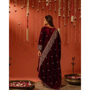 Conjunto de traje bordado elegante para mujer-Hermosa parte superior inferior y Dupatta - Product Image 3