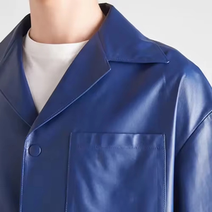 Chemise en simili cuir bleu pour hommes, manches courtes, boutonnée, col cubain, surdimensionnée, style streetwear, haut décontracté en PU - Product Image 3