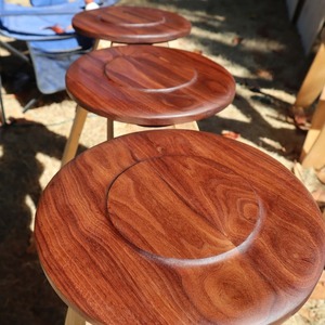 Assiette en bois écologique au design intemporel pour tables modernes et traditionnelles, beauté durable - Product Image 3