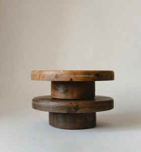 Support à gâteau compact en bois avec finition polie, idéal pour les petits gâteaux, les célébrations personnelles, la table d'affichage et les cadeaux - Product Image 3
