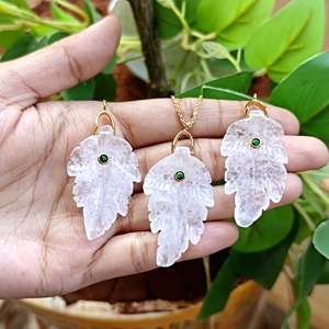 Wholesale jewelry crystal quartz leaf carving pendant with emerald cz inlay 18k gold plated <b>statement</b> chain <b>necklace</b> for women - Product Image 4