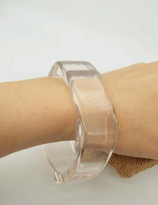 Bracelets en résine artificielle faits à la main de qualité supérieure pour femmes, motifs floraux uniques et époustouflants, couleur personnalisée, bijoux - Product Image 5