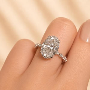 Anillo de Compromiso con Diamante Cultivado en Laboratorio, Corte Ovalado, 3ct, D VVS, Certificado IGI, Oro Sólido de 14K, Halo, Joyería de Boda para Mujer - Product Image 2