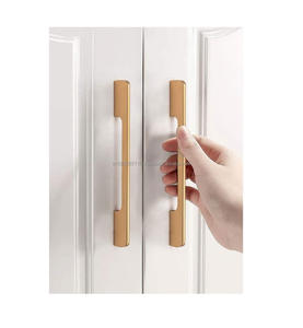 Poignée de tirage en métal pour portes d'armoires de cuisine offrant une construction durable avec un design contemporain élégant - Product Image 3