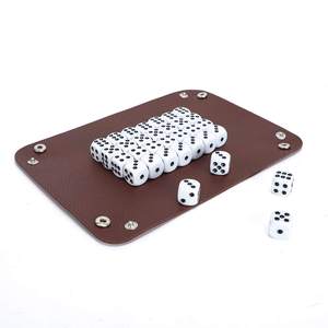 Gobelet à dés de luxe en cuir PVC avec doublure en flanelle, plateau porte-dés pour 5 dés, idéal pour bars, KTV, fêtes et jeux en famille - Product Image 5