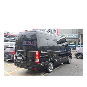 Solati 2023 de 15 Plazas, Caja de Cambios Automática, Diésel Euro V, Motor de 2.5L, Volante a la Izquierda, Cámara Trasera, Pantalla Táctil, Luces LED Diurnas - Product Image 2