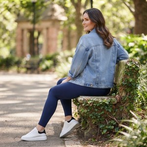 Leggings de sport taille haute pour femme, respirants, séchage rapide, couleurs unies, avec logo personnalisé, côtelés, haute élasticité, sans couture, effet push-up fessier - Product Image 4