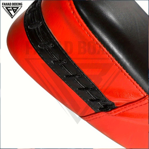 Bouclier de combat en cuir PU noir et rouge avec poignée antidérapante, cible de boxe en PVC pour l'entraînement aux arts martiaux - Product Image 5