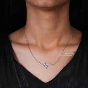 Exquisito Colgante de Diamante Cultivado en Laboratorio con Corte Brillante Redondo en Oro Blanco de 14K, Joyería Sintética de Lujo para Mujer, Color EF, 1.63g - Product Image 1