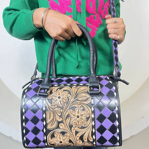 Bolso de mano de cuero a cuadros hecho a mano de 11 pulgadas para mujer, elegante bolso de piel de vaca, bandolera de viaje, tipo duffel, de la March Expo 2026 - Product Image 4