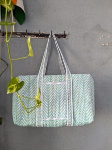 Bolsa de Viaje de Fin de Semana Pinksa Fashion, de Algodón, Azul con Diseño Chevron, Ligera, con Cierre de Cremallera, Ecológica, Portátil - Product Image 1