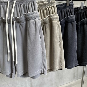 Shorts de sport pour hommes personnalisés avec logo, shorts d'entraînement pour hommes, shorts de fitness, shorts de course, shorts de sport délavés à l'acide pour hommes - Product Image 5