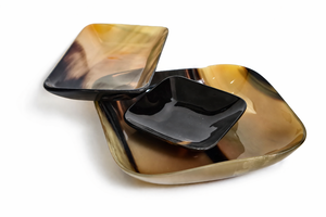 Cuenco para Servir Hecho a Mano con Cuerno de Búfalo, Plato Cuadrado de Cuerno Natural Pulido, Vajilla Ecológica para el Hogar, Bodas y Fiestas - Product Image 1